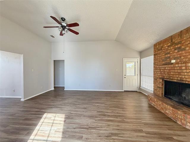 Building Photo - 3101 Hillcrest Dr