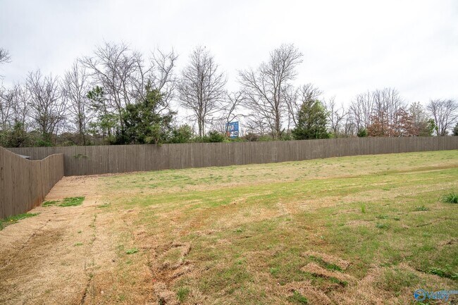 Building Photo - 14653 Mountain Strm Dr