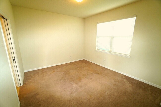 Building Photo - 17520 Butterfly Pea Ct