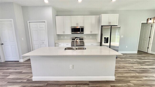 Building Photo - 13751 SW 43rd Cir