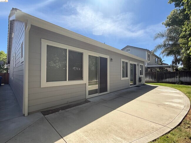 Building Photo - 227 Carter Pl