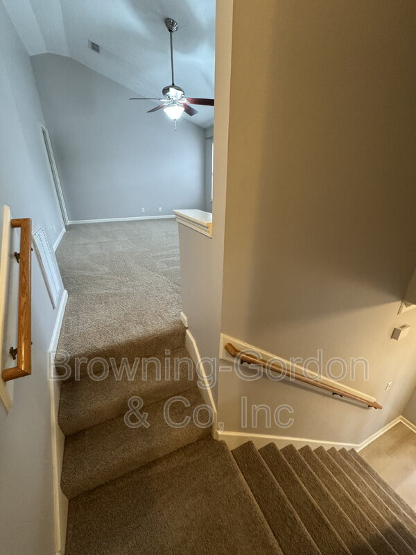 Building Photo - 2757 Welshcrest Dr