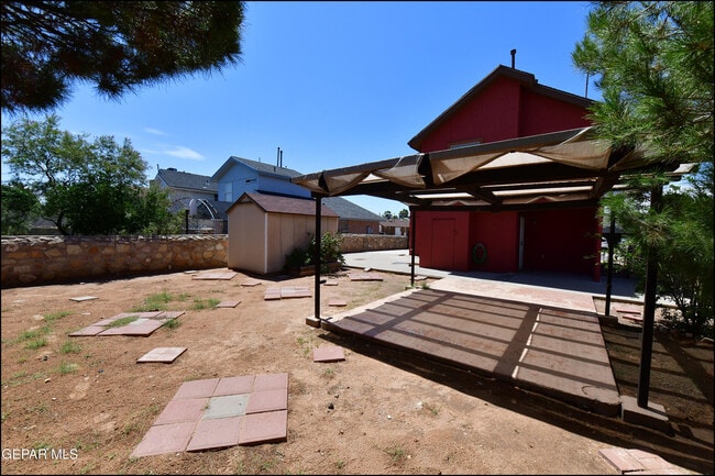 Building Photo - 12121 Tower Hill Dr