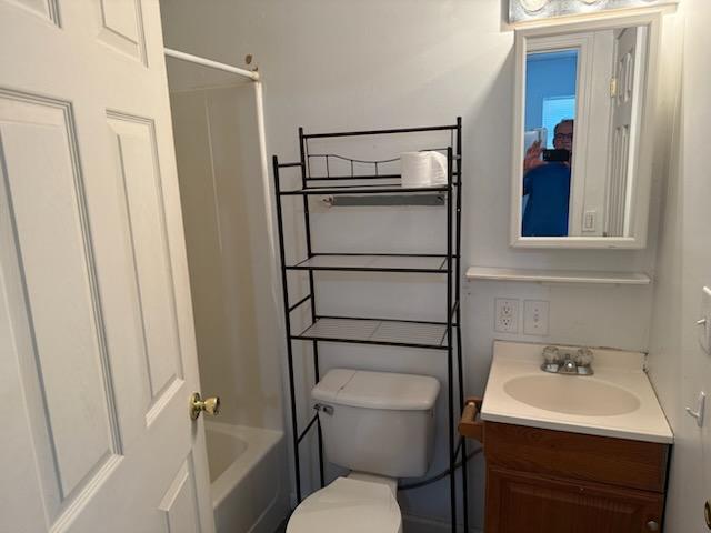 Building Photo - 222 Beechwood Dr