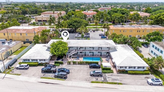 Building Photo - 330 W Camino Real