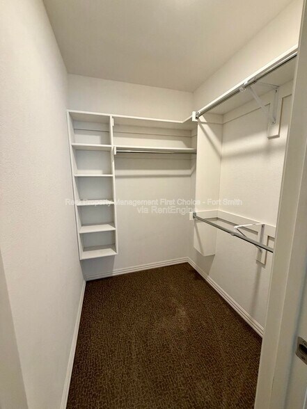 Building Photo - 6609 Leightyn Ln