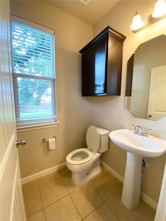 Building Photo - 11217 Persimmon Gap Dr