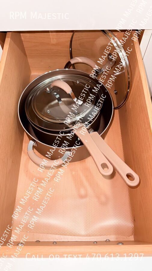 Building Photo - 694 Bellemeade Ave NW