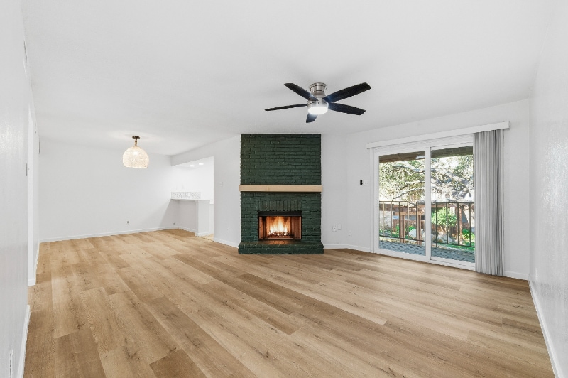 Building Photo - 15221 Berry Trail