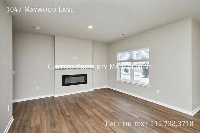Building Photo - 1047 Maywood Ln