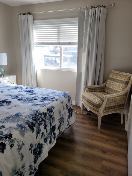 Building Photo - 510 Avenida Victoria