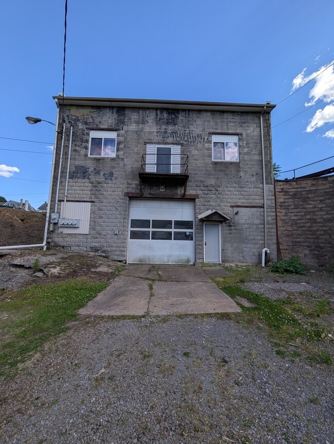 Building Photo - 1140 Allegheny St