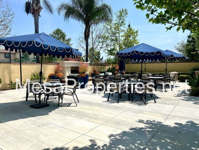 Building Photo - 5044 E Ferguson Privado
