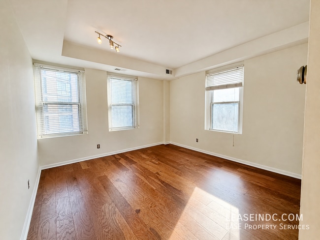 Building Photo - 1133 13th St NW
