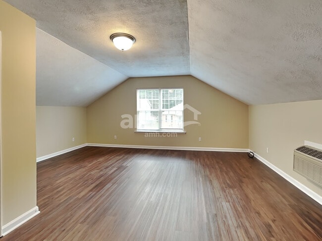 Building Photo - 1335 Georgetown Dr