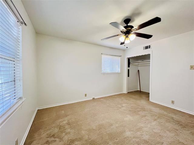 Building Photo - 8715 Labron Ave