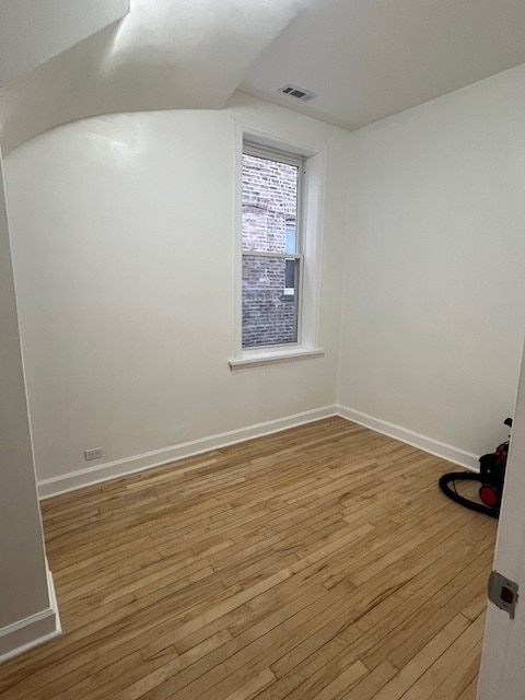 Building Photo - 820 N Leavitt St