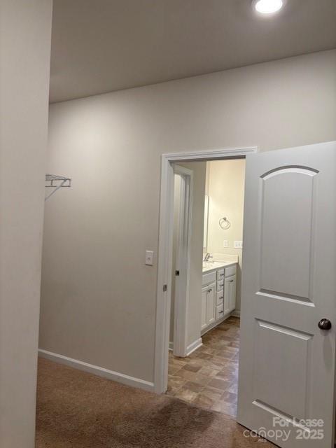 Building Photo - 7136 Maple Run Cir