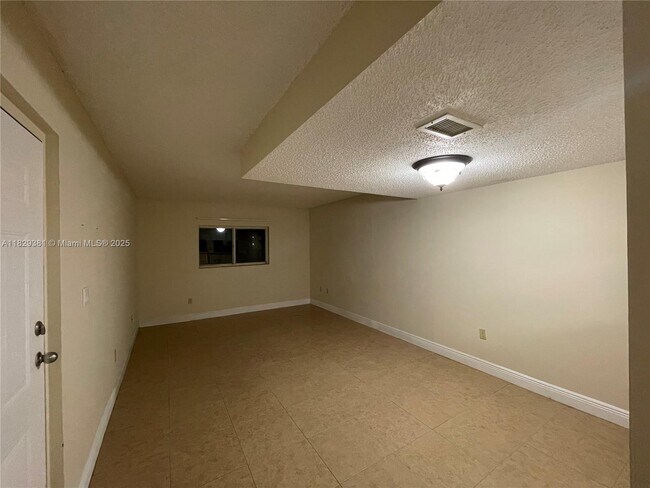 Building Photo - 14970 SW 82nd Ln