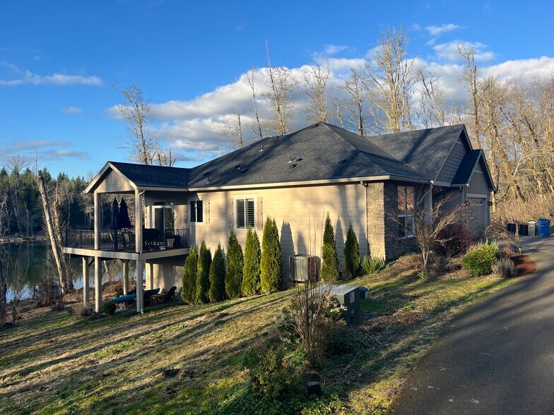 Building Photo - 15116 NE Grantham Rd