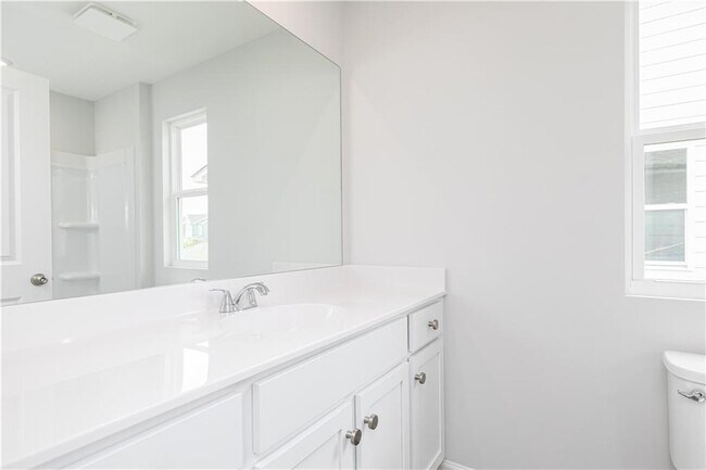 Building Photo - 3085 Cambridge Ml St