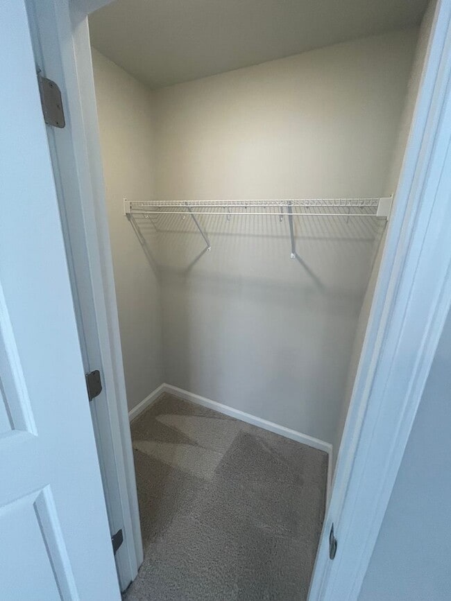 Building Photo - Charming 3 Bedroom Home located in Wake Forest