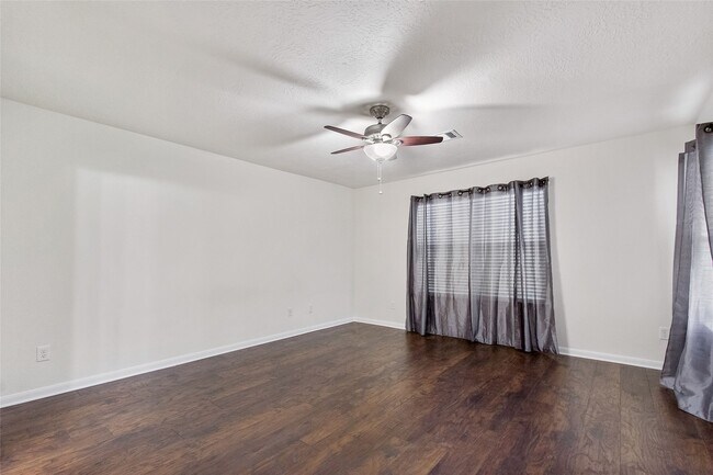 Building Photo - 29214 Legends Valley Dr