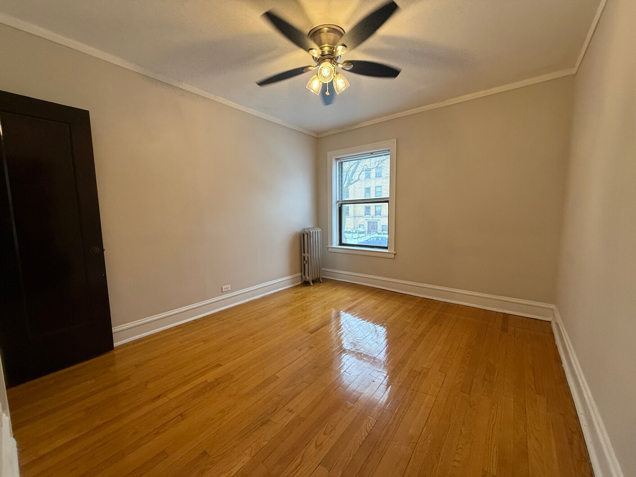 Building Photo - 5069 N Wolcott Ave