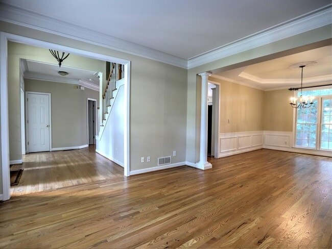 Building Photo - 515 Mellbrook Ln