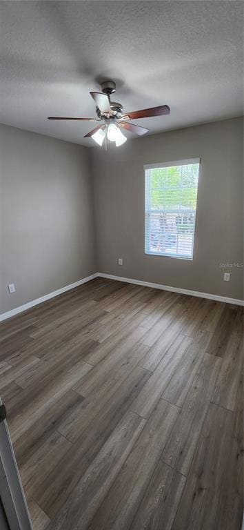 Building Photo - 6425 Baytown Dr