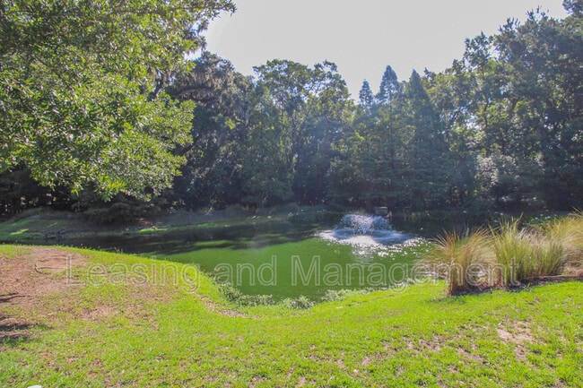Building Photo - 8811 Kellum Dr