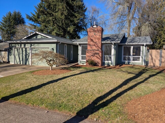 Building Photo - 855 Fran St SE