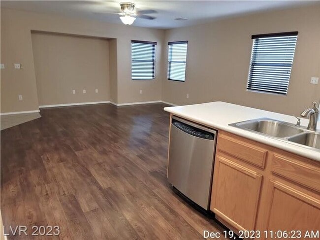 Building Photo - COMING SOON - Ready no later than the beginning of March!