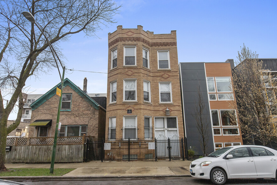 Primary Photo - 2348 W Moffat St