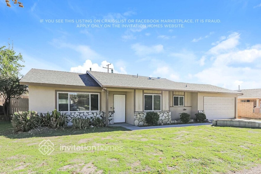 Building Photo - 3937 N Golden Ave