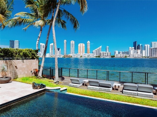 Building Photo - 3916 Island Estates Dr