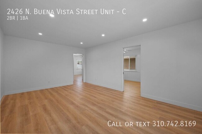 Building Photo - 2426 N Buena Vista St