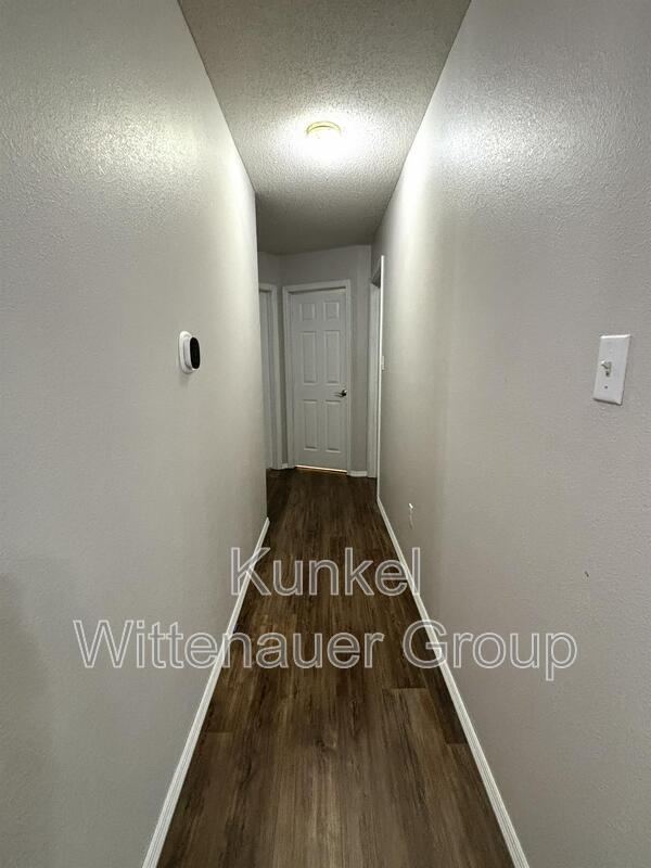 Building Photo - 1514 Peach Orchard Ln