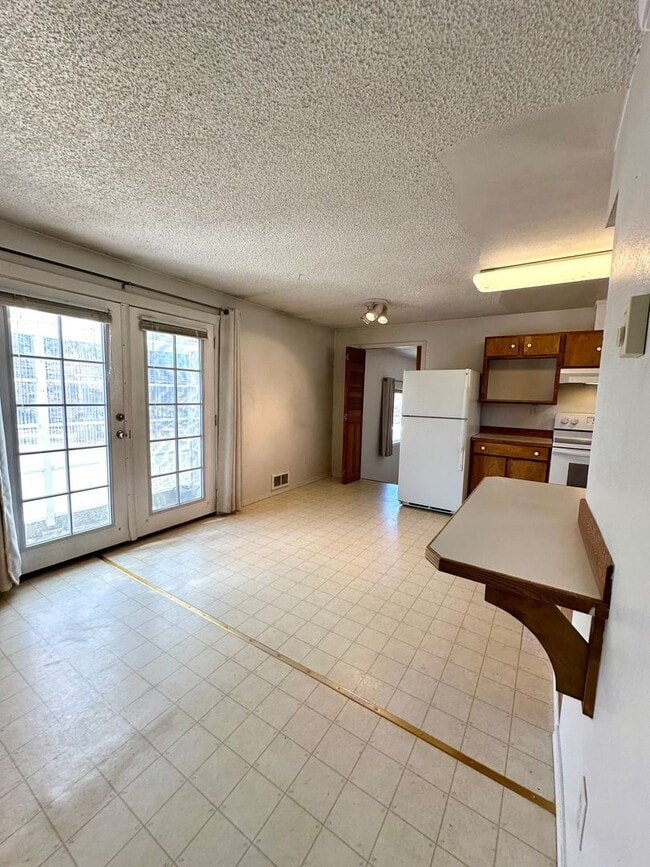 Building Photo - 333 SW 35th St