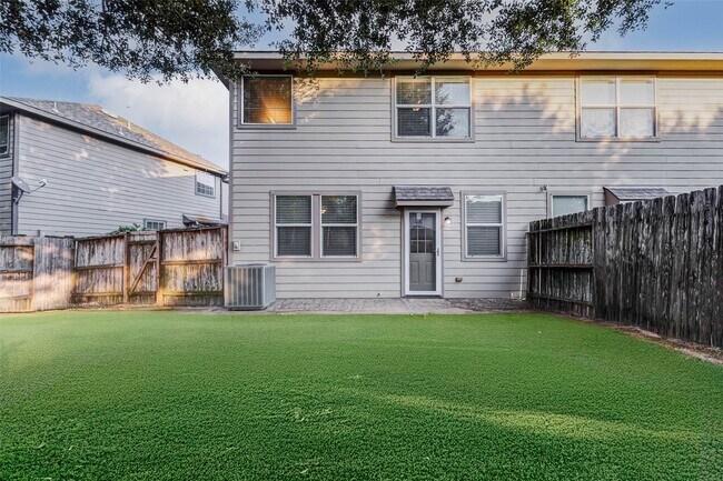 Building Photo - 24558 Folkstone Cir