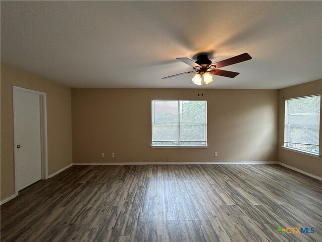 Building Photo - 381 Copper Path Dr