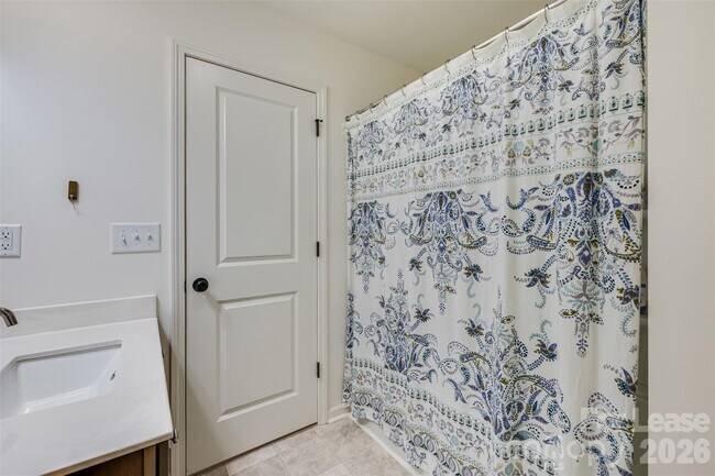 Building Photo - 12017 Basking Dr