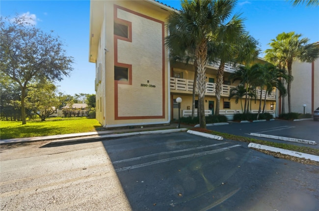 Building Photo - 3218 NW 103rd Terrace