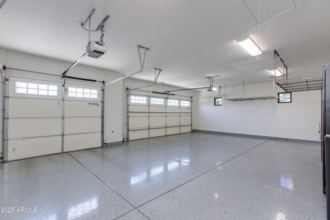 Building Photo - 3802 E Highland Ave