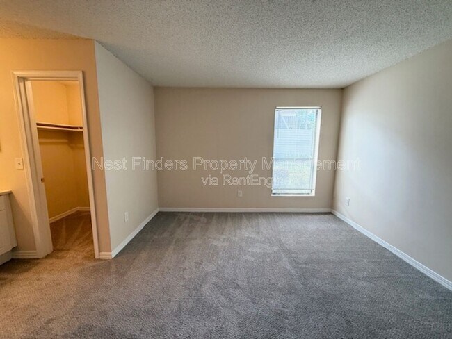 Building Photo - 10200 Belle Rive Blvd