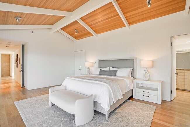 Building Photo - 6266 Camino De La Costa