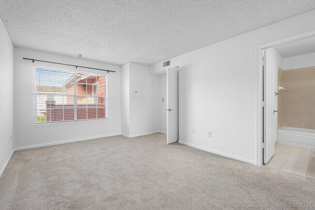 Building Photo - 1345 Crystal Way