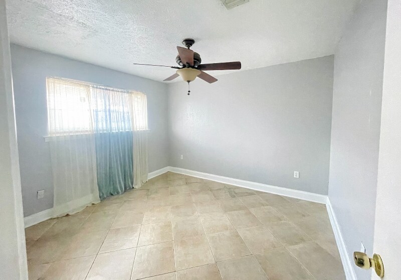 Building Photo - 8531 Dinkins St