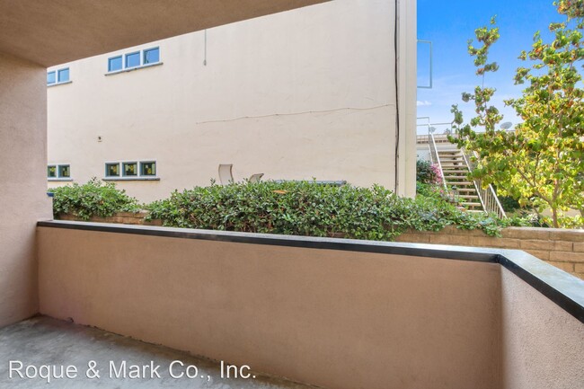 Building Photo - 2 br, 2 bath Apartment - 828 18th Street 8...