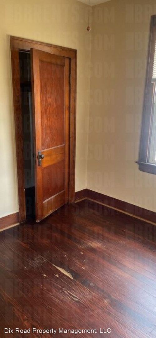Building Photo - 2 br, 1 bath House - 2229 Freeman Avenue,